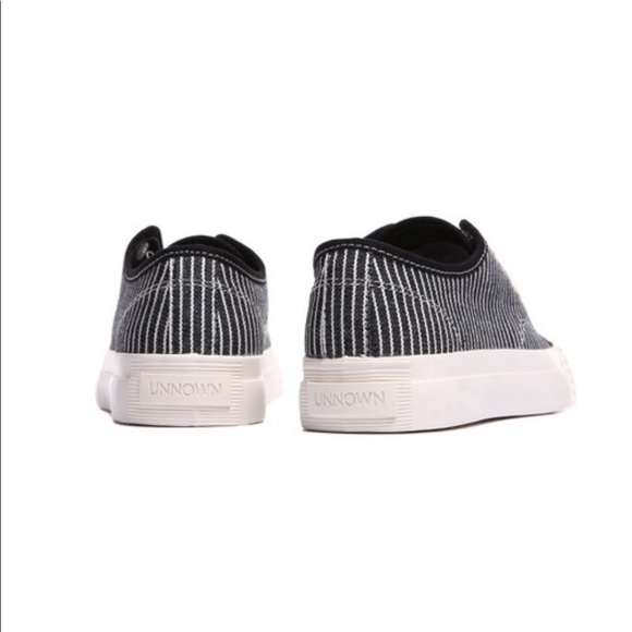 Women's LEO Black Stripe unnown sneakers - Picture 5 of 9